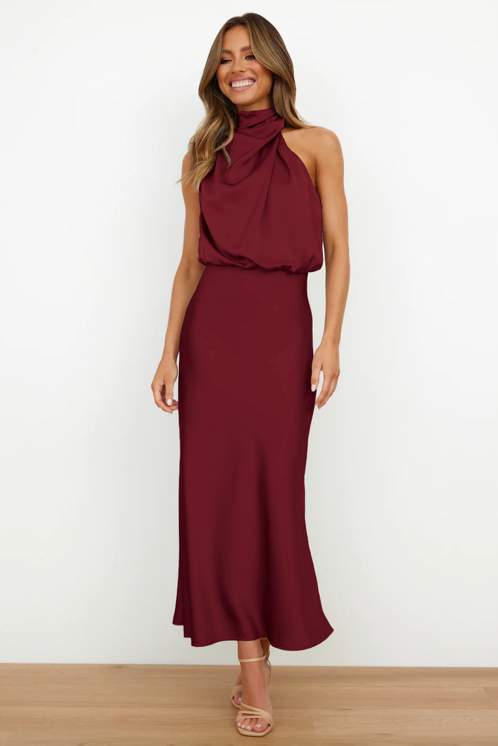 Evelyn™ | Elegant sleeveless dress with roll collar 