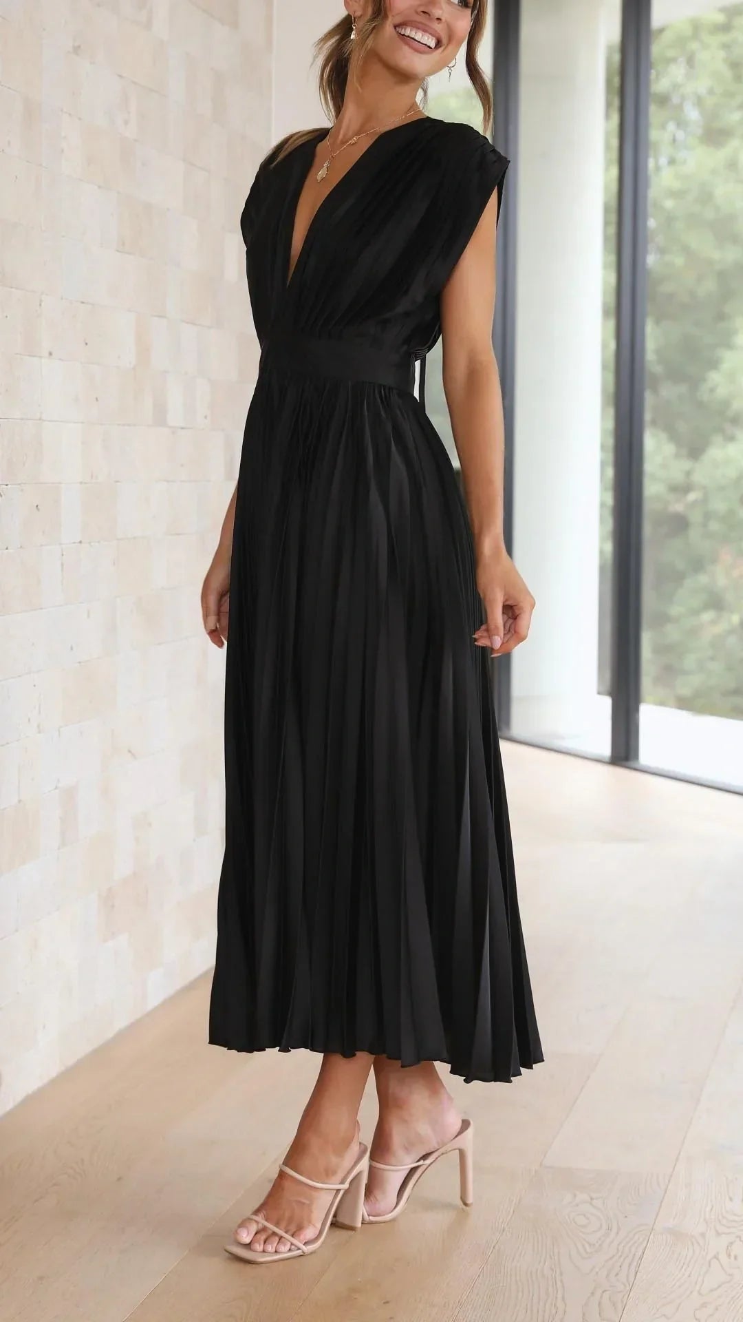 Marcela™ | Elegant dress with V-neck 